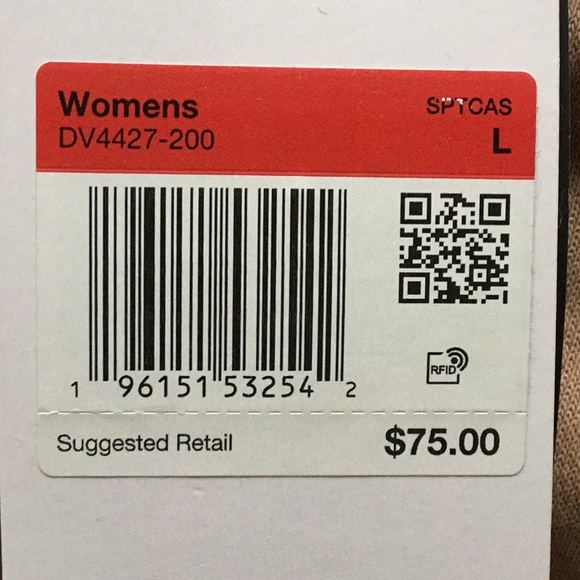 Nike Sweatshirt - Picture 8 of 8